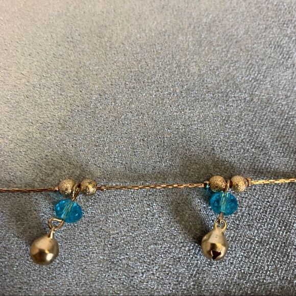 🛍3/$20 Bundle of four ankle bracelets - Picture 3 of 5